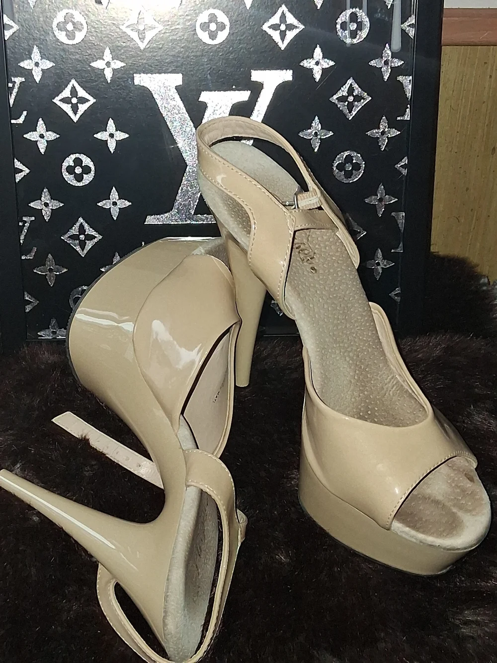 Pleasers Tan/ Bone Color Still stilettos Size 9...
